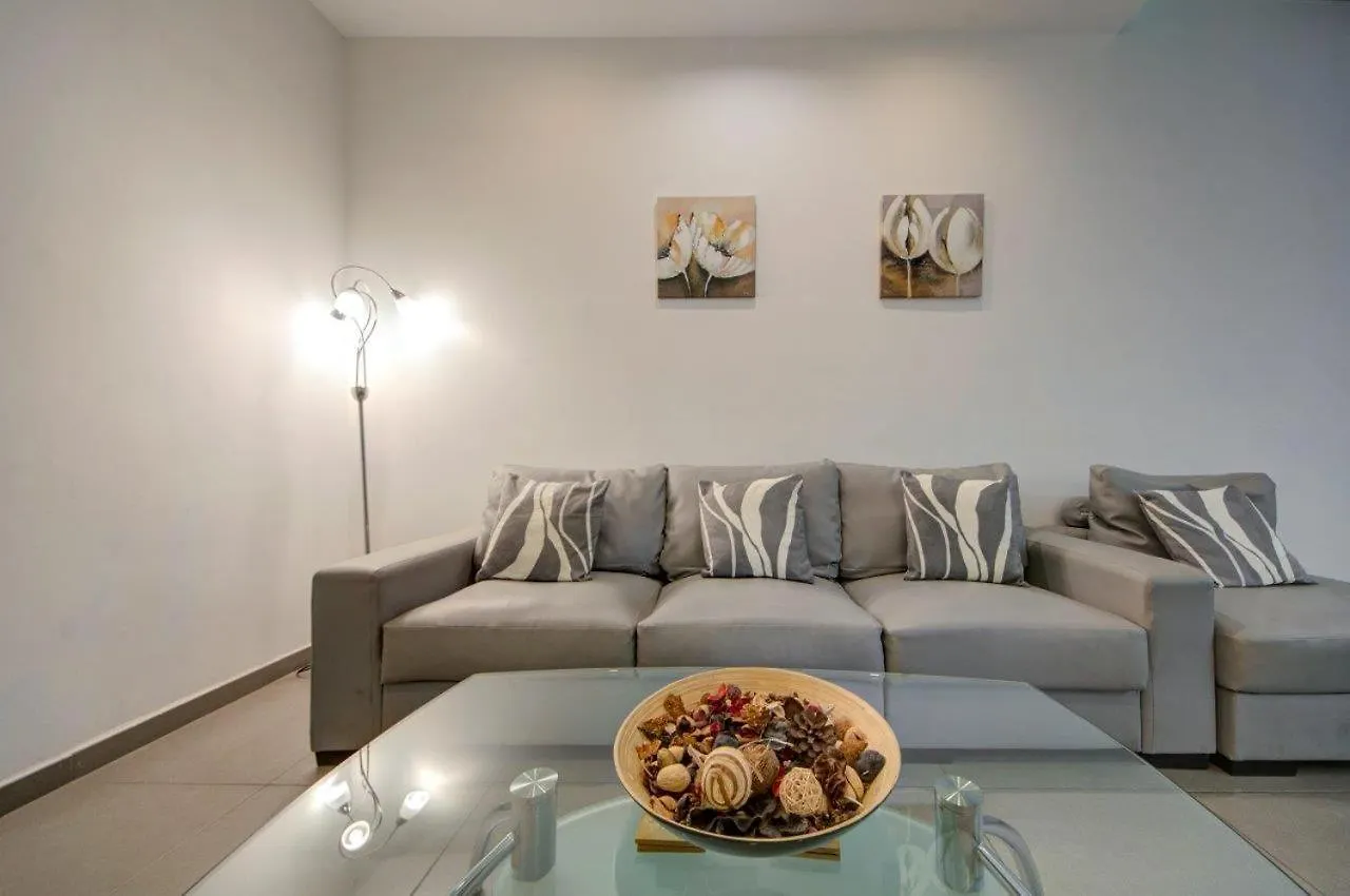 Apartment Sliema 2 Bedroom Close To Seafront Malta